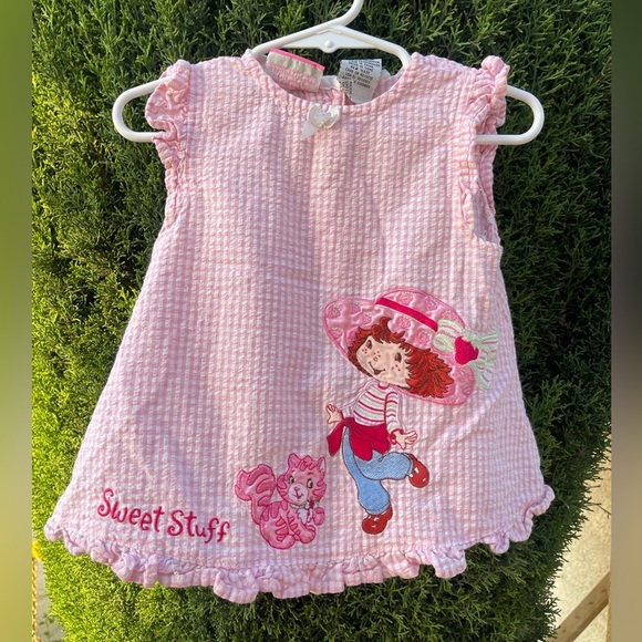 SOLD- Y2K vintage 2003 strawberry shortcake top 24 months - Picture 1 of 5